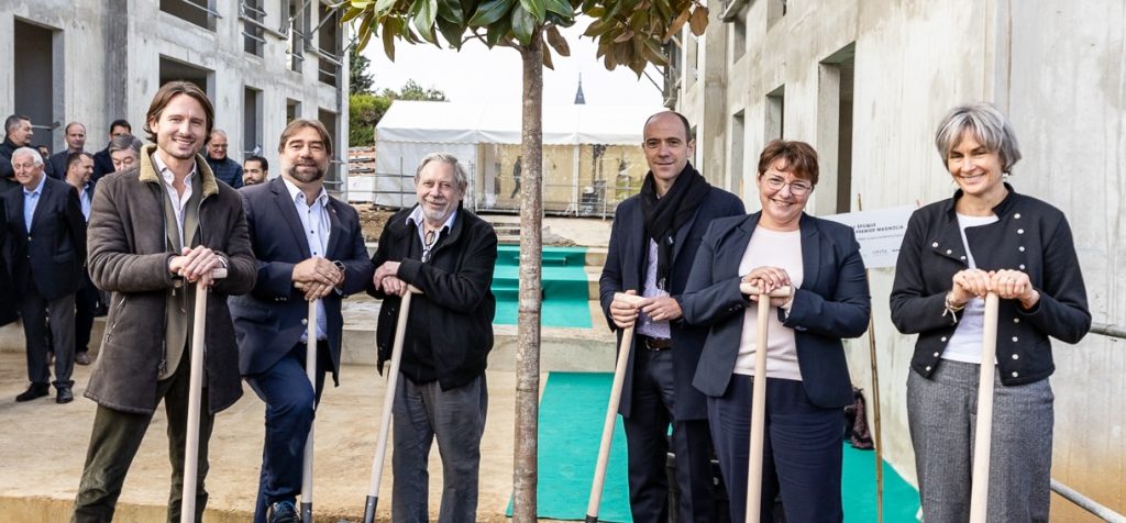 Pose de la Première Pierre